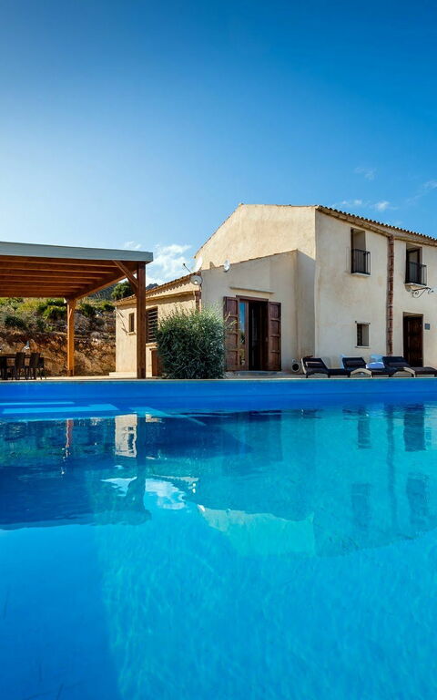 Villa Le Muse: Buitenshuis, zwembad