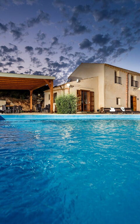 Villa Le Muse: Buitenshuis, zwembad