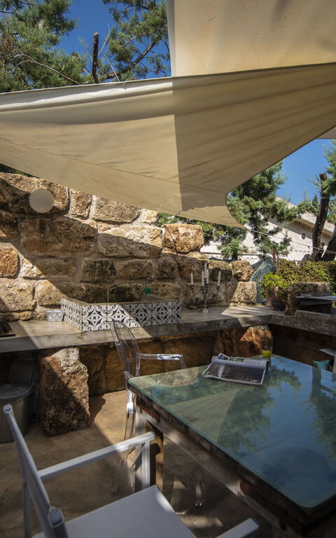 Villa Denari: Buitenshuis