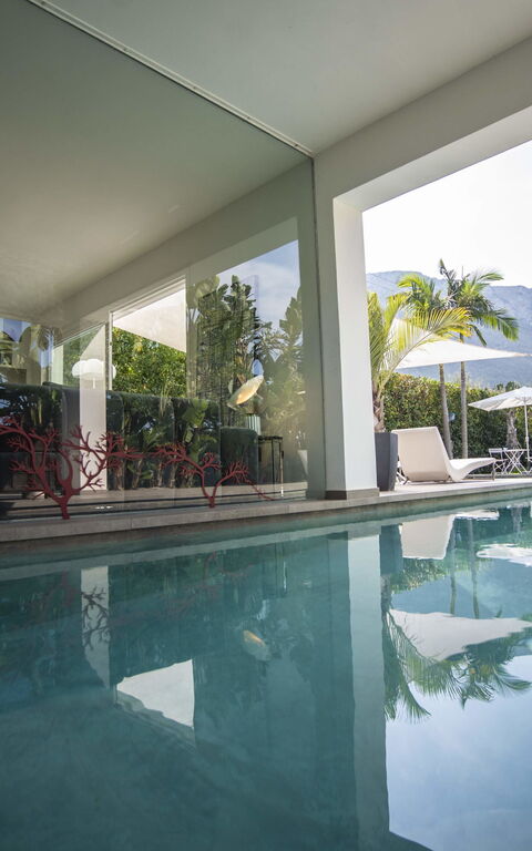 Villa Denari: Buitenshuis, zwembad