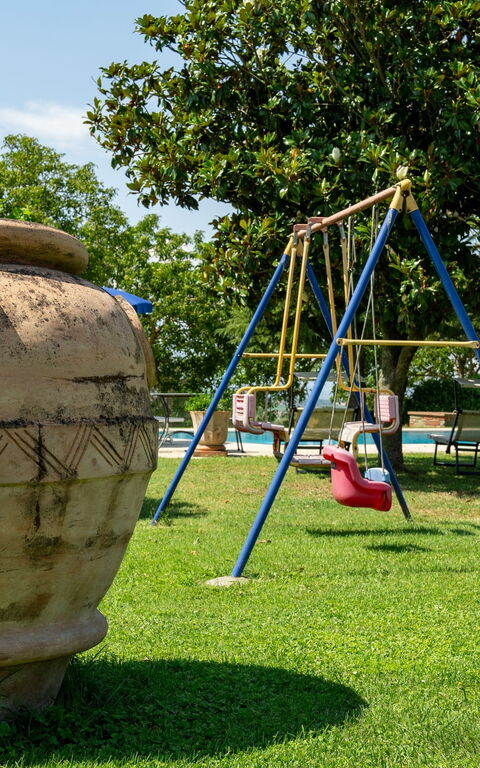 Casale Miro: Buitenkanten, Buitenshuis, zwembad