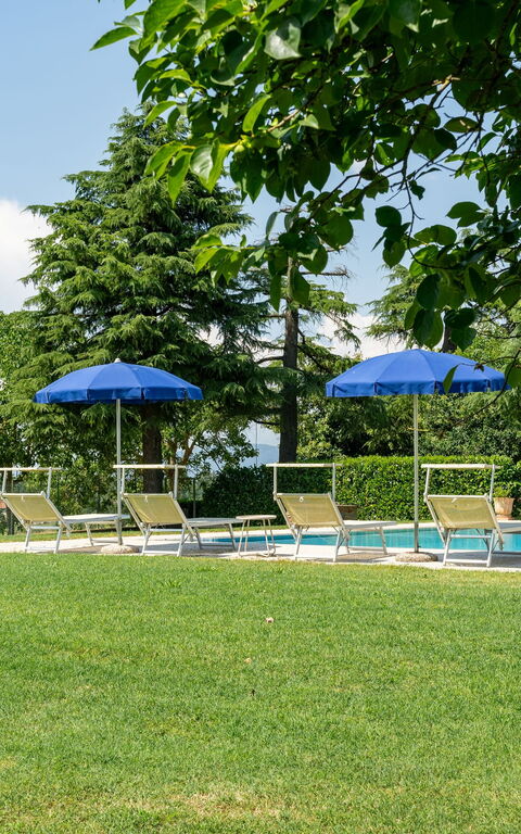 Casale Miro: Buitenkanten, Buitenshuis, zwembad