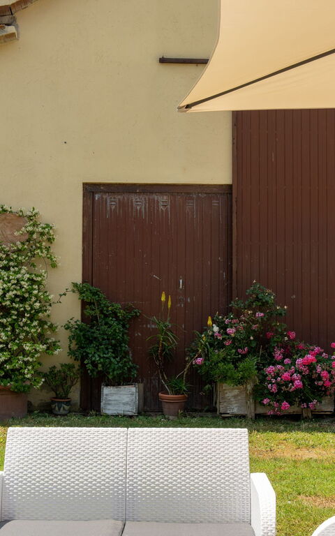 Casale Miro: Buitenkanten, Buitenshuis, zwembad