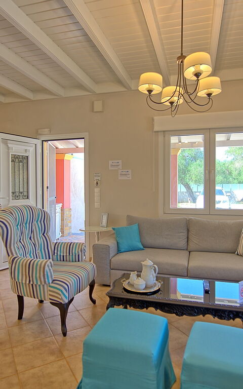 Beach Villa Joanna: Keuken, Lunchroom, Woonkamer