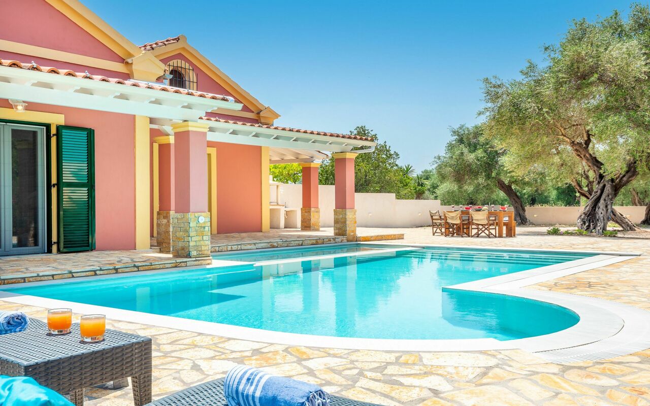 Beach Villa Joanna: Buitenkanten, Buitenshuis, Keer bekeken, zwembad