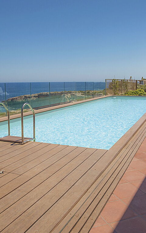 Villa Ala: Buitenshuis, zwembad