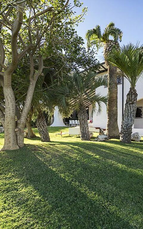 Blu Moon: Buitenkanten, Buitenshuis, Tuin