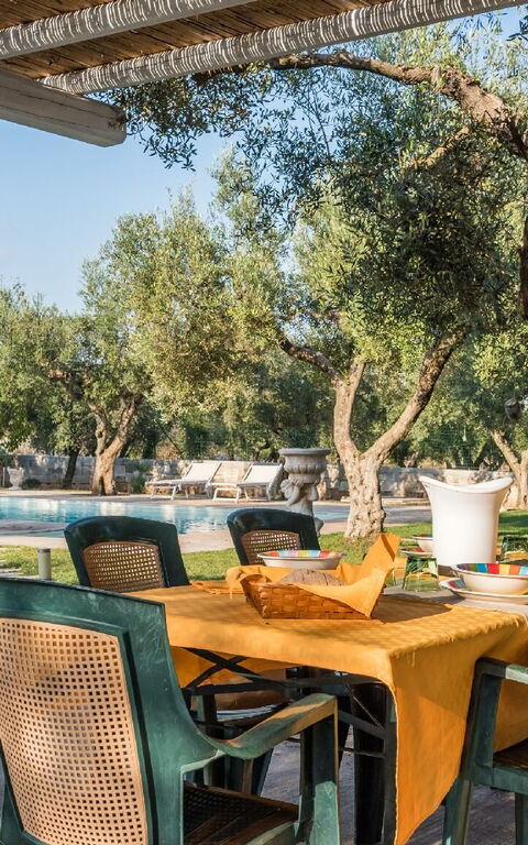 Villa Safiria: Buitenshuis