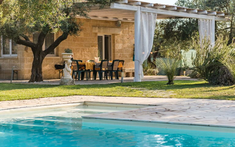 Villa Safiria: zwembad