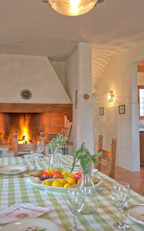 Casale Chiara: Lunchroom, Woonkamer