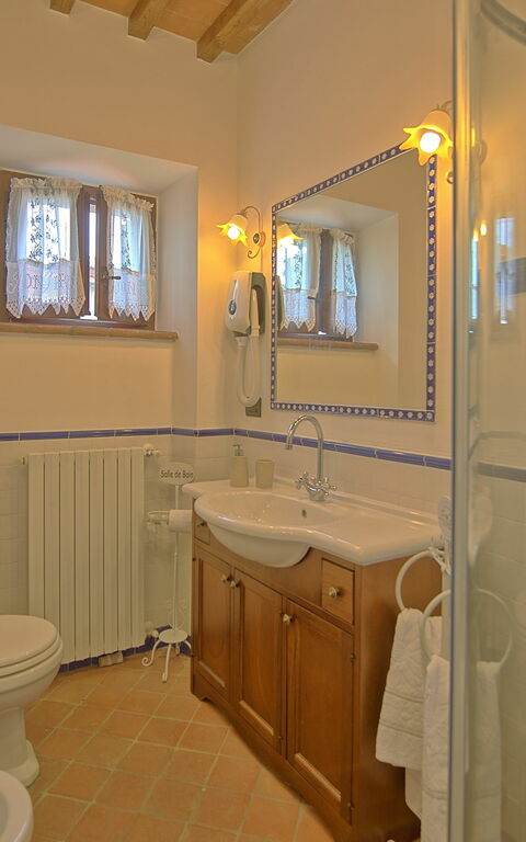 Villa Farneta: Badkamer