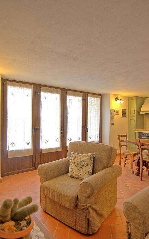 Villa Farneta: Keuken, Lunchroom, Woonkamer