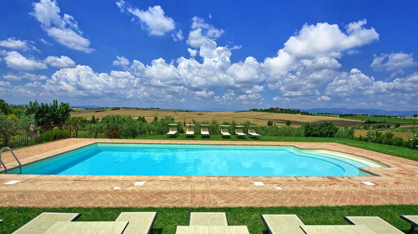 Villa Farneta: Tuin, zwembad