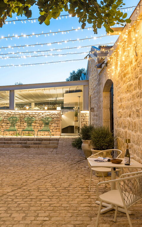 Villa Luna: Balkon / terras / patio, Buitenkanten, Buitenshuis