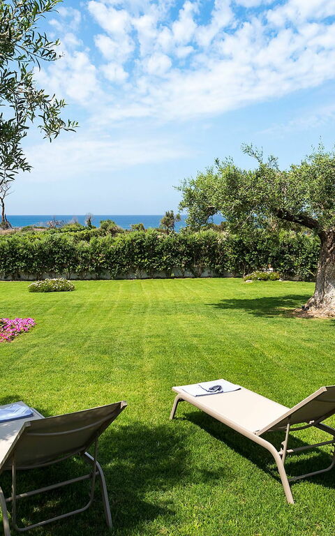 Villa Nettuno: Buitenshuis, Tuin