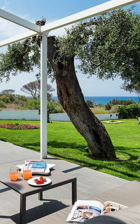 Villa Nettuno: Buitenshuis, Tuin