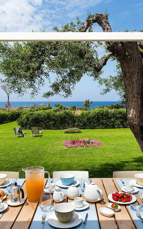 Villa Nettuno: Buitenshuis, Tuin