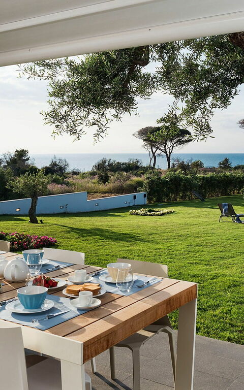 Villa Nettuno: Buitenshuis, Tuin