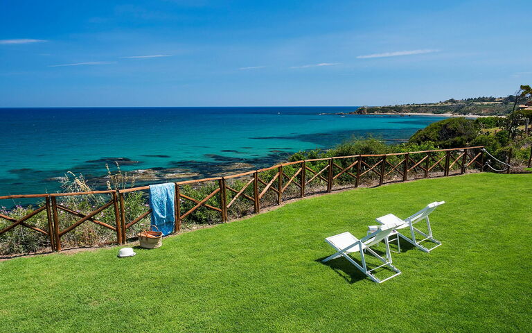 Villa Nettuno: Buitenshuis, Keer bekeken, Tuin