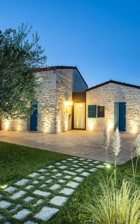 Villa Casi o Cantu: Buitenshuis