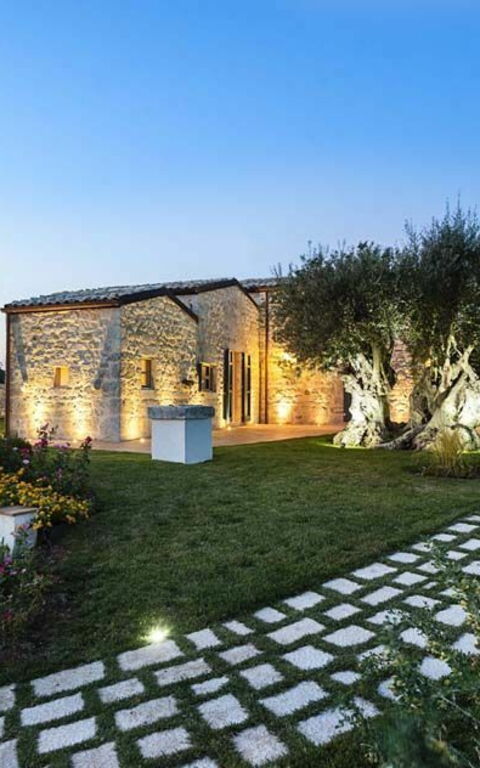 Villa Casi o Cantu: Buitenshuis