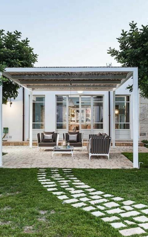 Villa Casi o Cantu: Buitenshuis