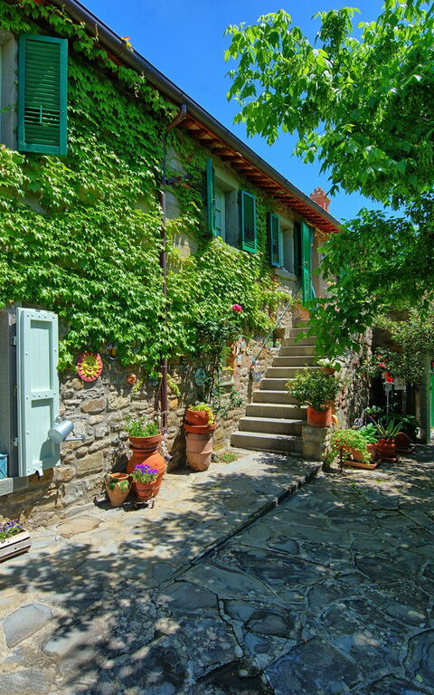 Casale San Martino: Buitenshuis