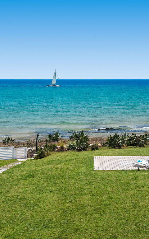 Villa Blumarine: Buitenkanten, Buitenshuis, Keer bekeken, Tuin