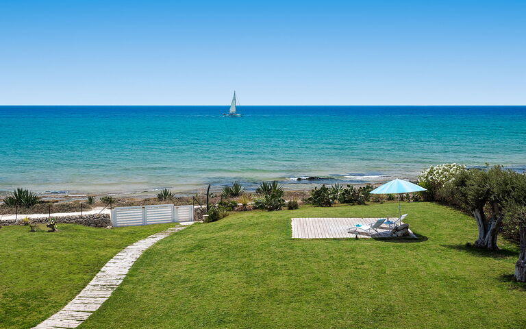 Villa Blumarine: Buitenkanten, Buitenshuis, Keer bekeken, Tuin