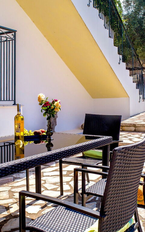 Villa Di Giovanni: Buitenshuis