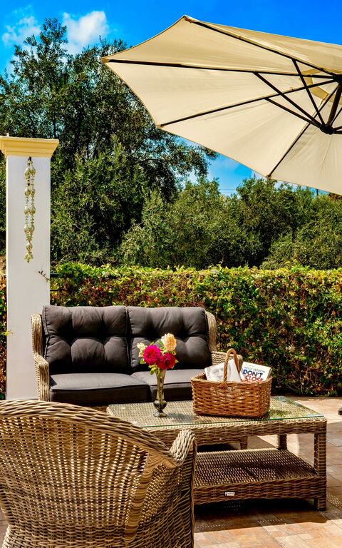 Villa Di Giovanni: Buitenshuis, Tuin