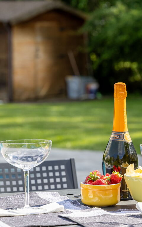 Villa Cangeli: Buitenshuis, Tuin, zwembad