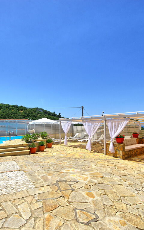 Villa Giador: Buitenshuis