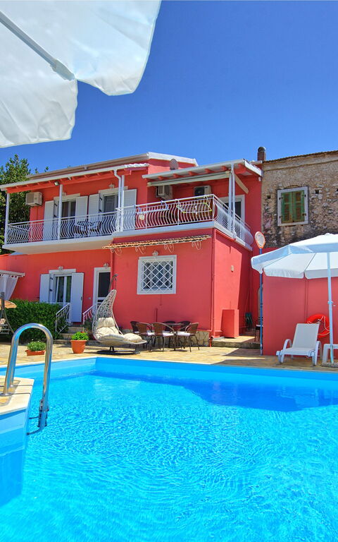 Villa Giador: Buitenshuis, zwembad