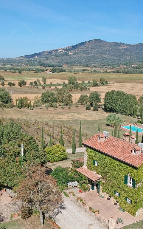 Villa Edo: Buitenkanten, Buitenshuis, Keer bekeken