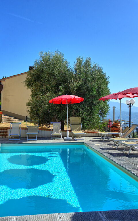 Casalta: Buitenkanten, Buitenshuis, zwembad