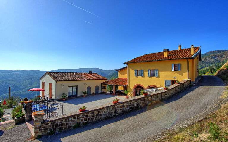 Casalta: Buitenkanten, Buitenshuis