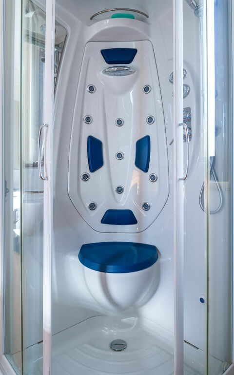 Villa Modigliani: Badkamer