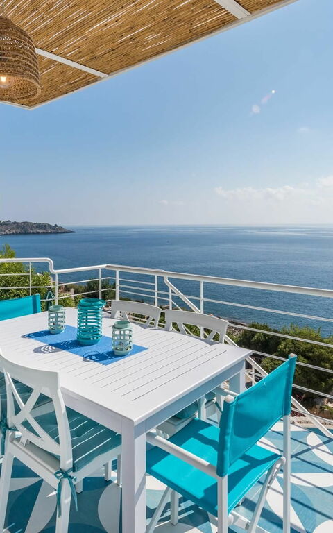 Villa Infinity: Buitenshuis