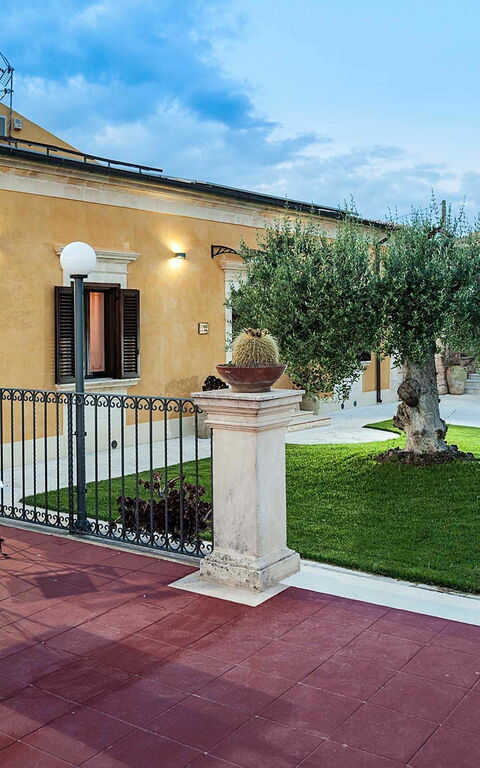 Villa Carolina: Buitenshuis, Tuin