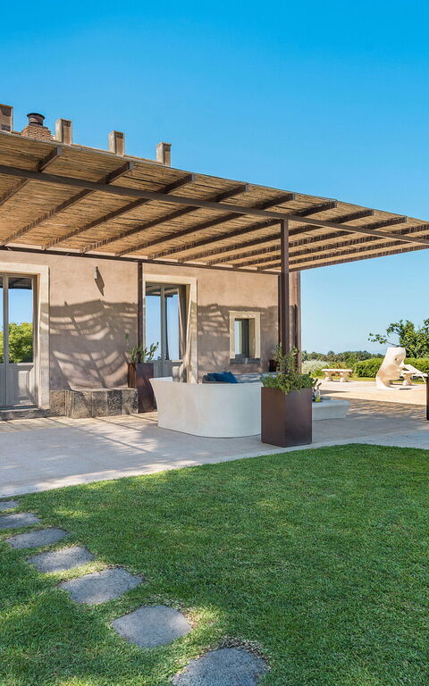 Villa Torre Etnea: Buitenkanten, Buitenshuis, Tuin