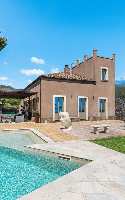 Villa Torre Etnea: Buitenkanten, Buitenshuis, Tuin, zwembad