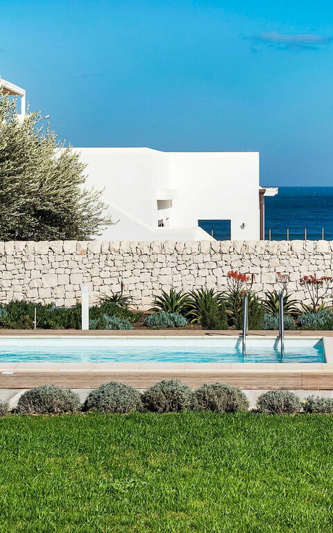 Villa San Lorenzo Rosmarino: Buitenshuis, zwembad