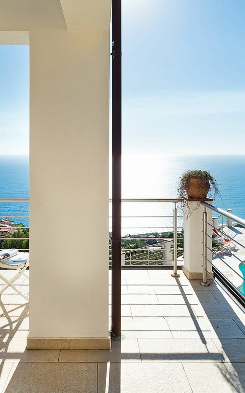 Villa Luce: Balkon / terras / patio, Buitenshuis