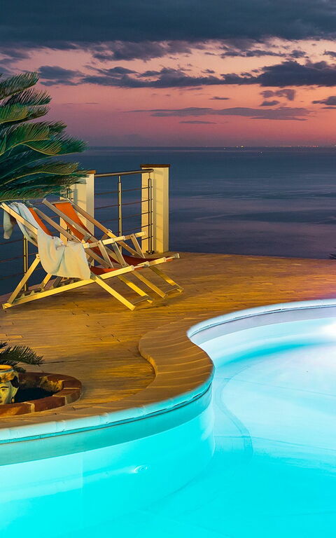 Villa Luce: Buitenshuis, Keer bekeken, zwembad