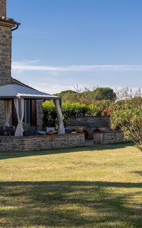 Villa Dei Vini: Buitenkanten, Buitenshuis, Tuin