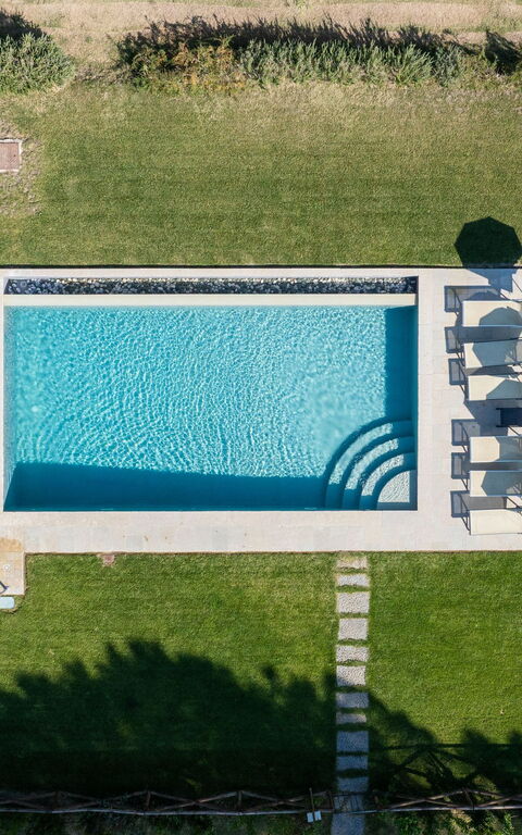 Villa Dei Vini: Buitenshuis, Keer bekeken, zwembad