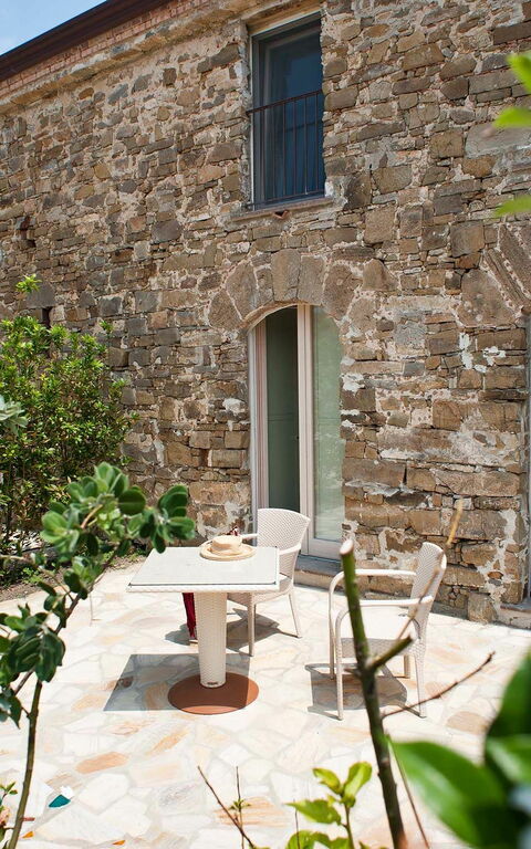 Villa Rupe Alta: Buitenkanten, Buitenshuis