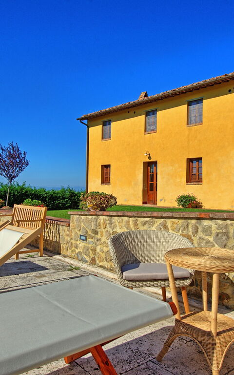 Villa Il Caggio: Buitenkanten, Buitenshuis, Zomer