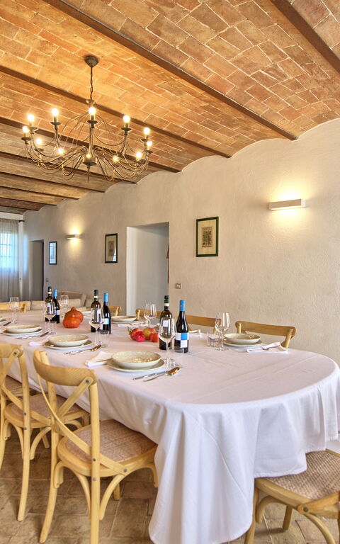 Villa Il Caggio: Lunchroom, Woonkamer